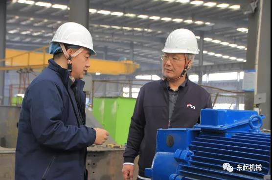 河南工業(yè)大學機電工程學院院長、碩士研究生導師惠延波教授等一行蒞臨東起集團參觀考察